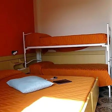 Residence Holiday 3*