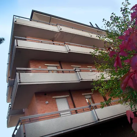 Aparthotel Residence Holiday 3*