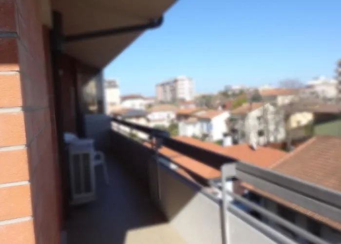 מלון דירות Residence Holiday בלריה-איגאה מרינה